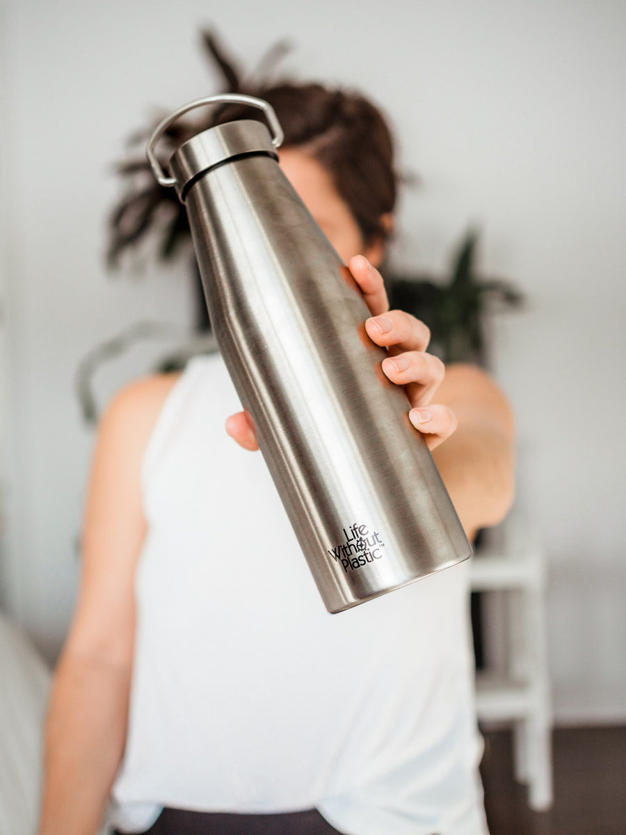 Vacuum Insulated Stainless Steel Bottle - 680 ml / 23 oz